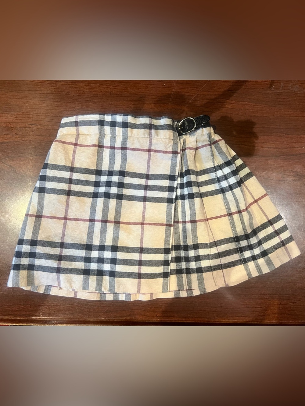 Burberry Beige Plaid Pleated Mini Skirt with Black Buckle Detail sz 18 mo.